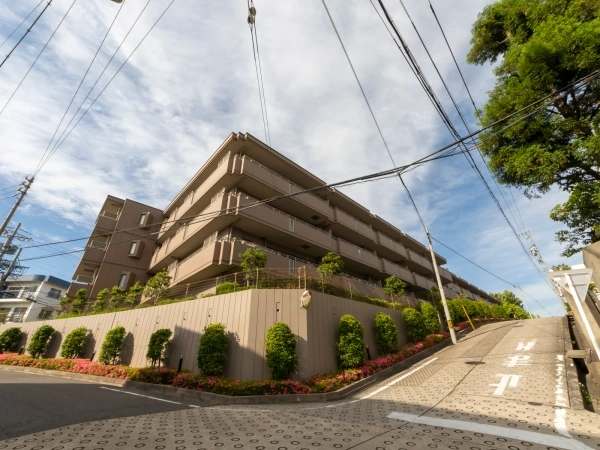 藤和東山公園ホームズ 外観