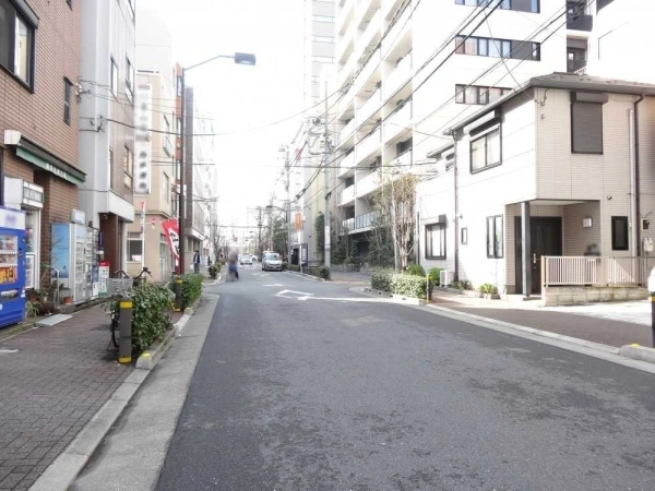 菱和パレス日本橋浜町 前面道路