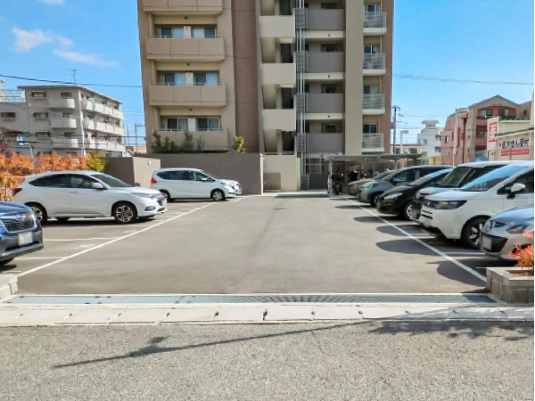 ワコーレ魚崎北町レジデンス 駐車場