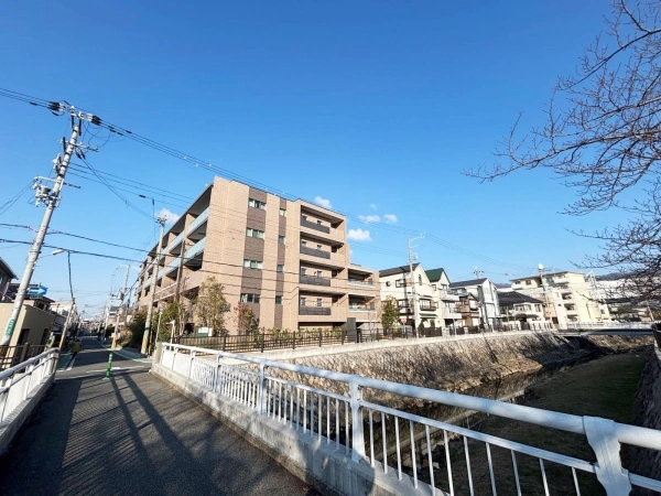 ワコーレ芦屋呉川フロリス 外観