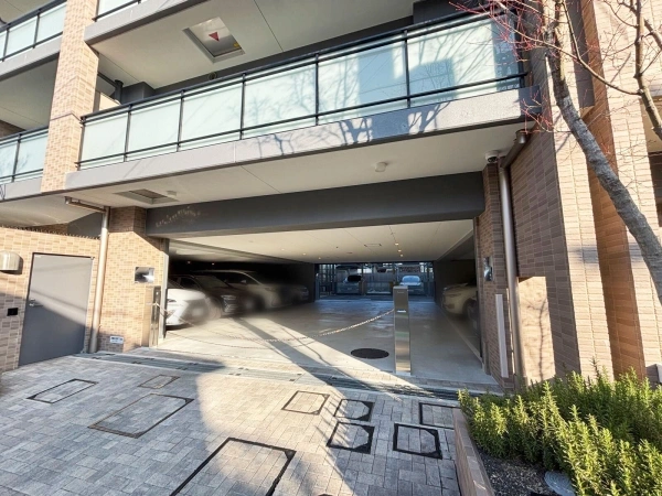 ワコーレ芦屋呉川フロリス 駐車場