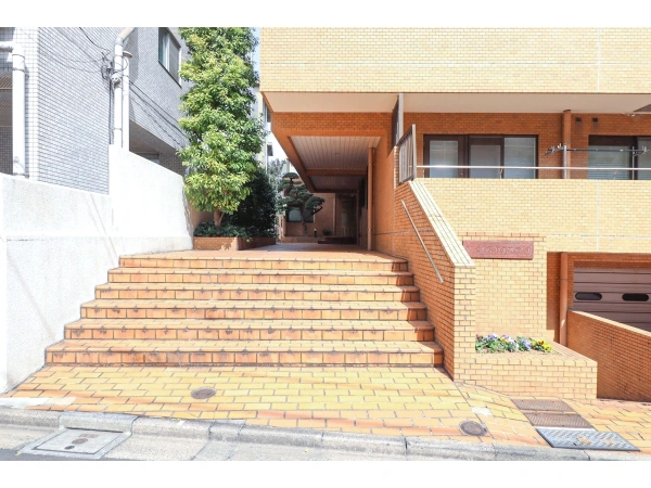 マノア六本木 エントランス