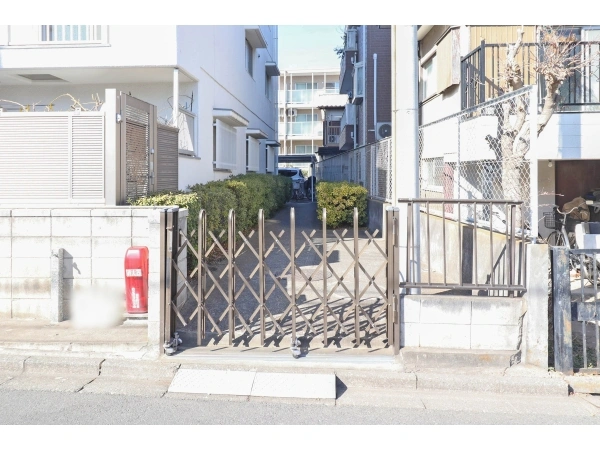 藤和浦和コープ 駐車場
