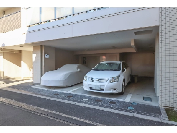 ワザック浦和・常盤 駐車場