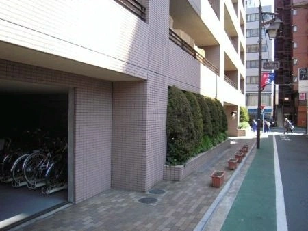 クリオ武蔵小金井駅前壱番館 前面道路