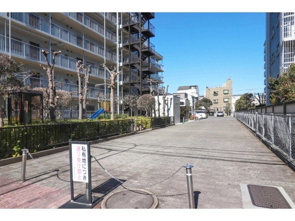 アルテ浦和 アプローチ
