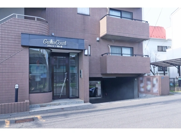グラスコート向ヶ丘 エントランス