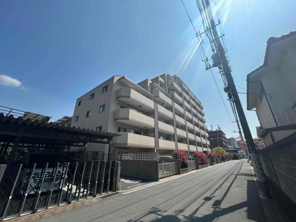 プレシス所沢くすのき台 外観