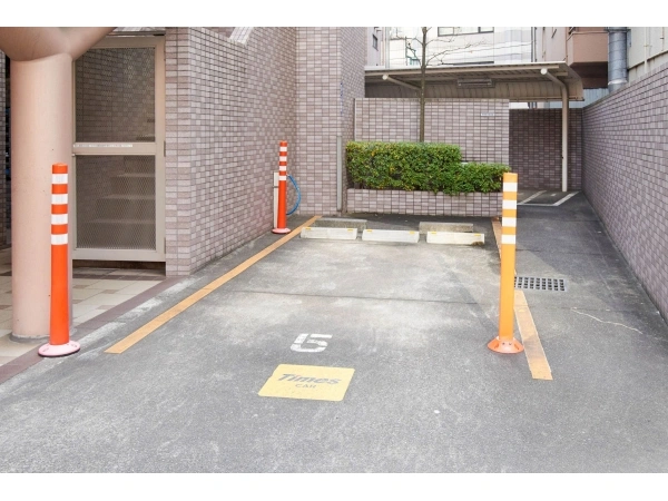 シティホームズ駒込駅前 駐車場