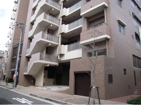 シャリエ真田山公園 外観