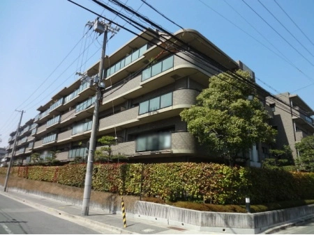 ルネ芦屋川ロザリウム 外観