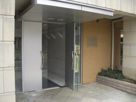 小田急コアロード府中片町 エントランス