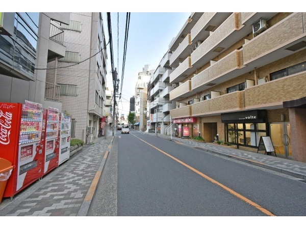 ライオンズマンション三鷹さくら通り 前面道路