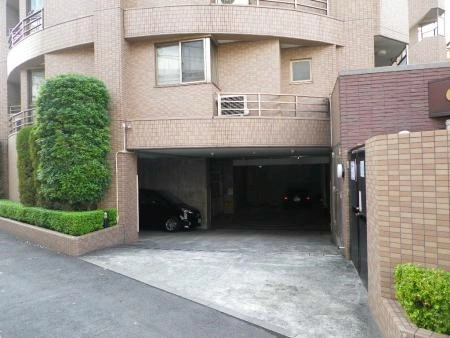 クリオ武蔵中原弐番館 駐車場