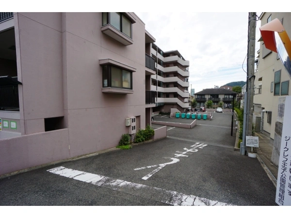 ジークレフ王子公園 駐車場