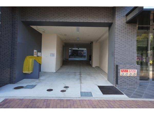 エステムコート神戸・県庁前IVグランディオ 駐車場