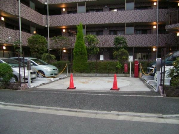 クレッセント戸越公園 駐車場