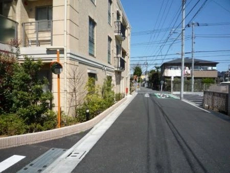 グランシティ石神井公園 前面道路