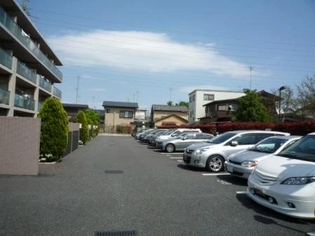 リーデンススクエア石神井台 駐車場