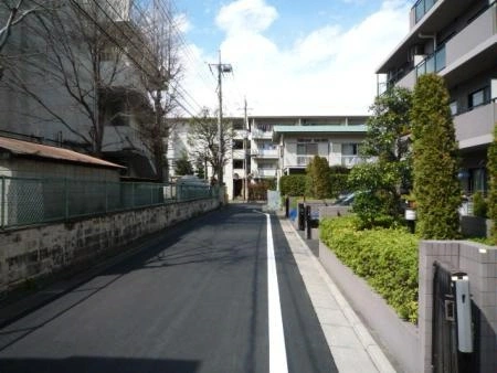 トーメン石神井台ガーデニア弐番館 前面道路