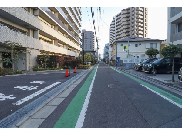 ウエリス上尾ローレルコート 前面道路