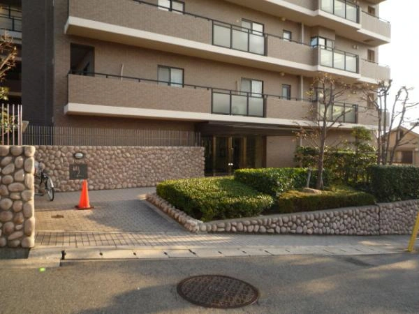 東急ドエルアルス住吉本町 アプローチ