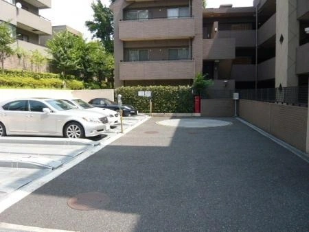 レクセルヒルズ中落合見晴坂 駐車場