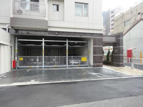 ジ・アーバネックス上町台十二軒町 駐車場