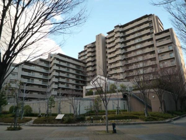 モンセーヌ住吉川公園 外観