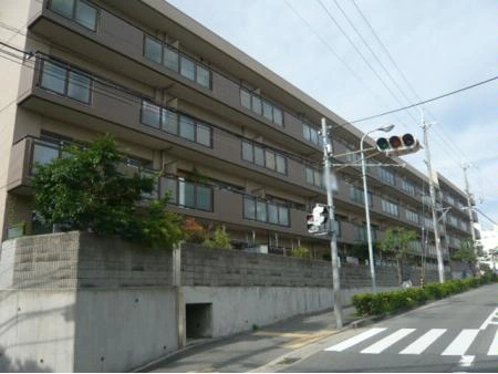 コープ野村豊中立花町 外観