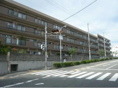 コープ野村豊中立花町 外観