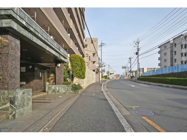 ベルポート朝霞本町 前面道路