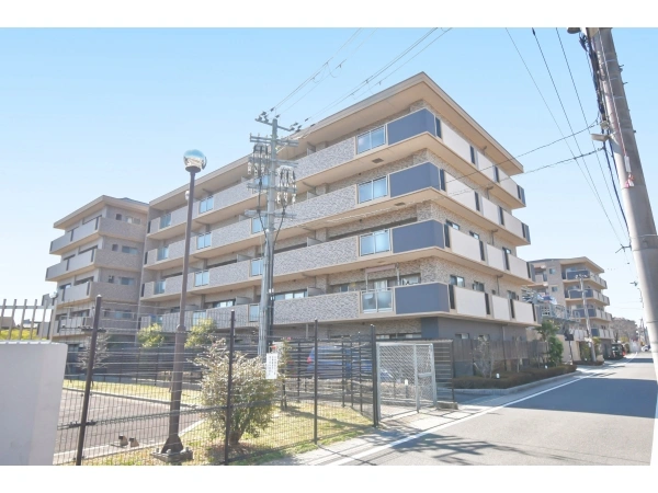 パデシオン桃山南口駅前 外観