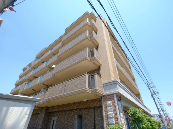 パデシオン伊勢田駅前 外観