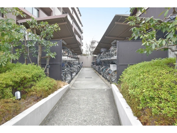 ディアステージ京都洛南 駐輪場