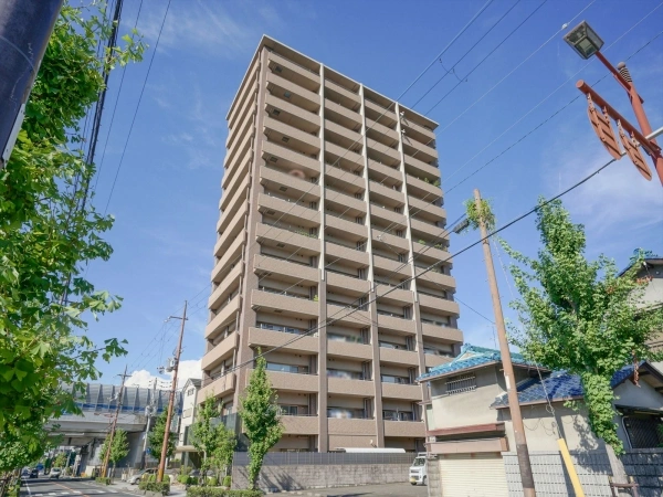 アメニティ石山寺リバープレミア 外観