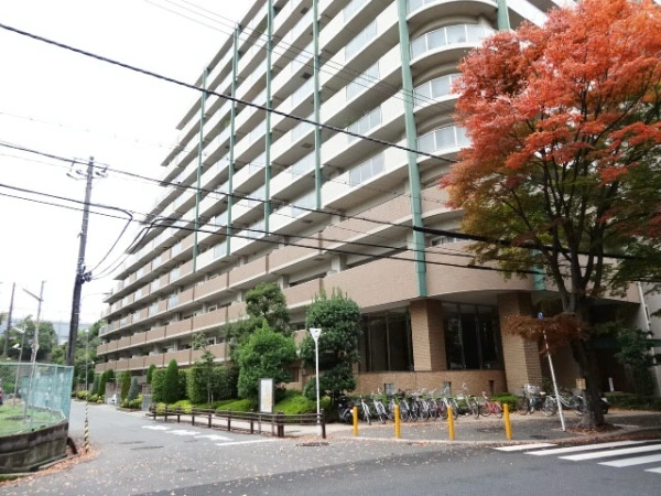 レスタージュ千里万博公園 外観