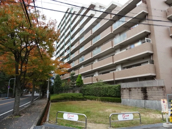レスタージュ千里万博公園 外観