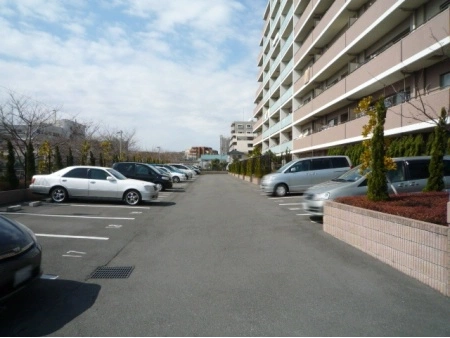 リビオ練馬高野台 駐車場