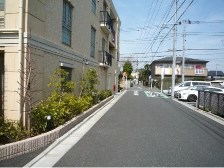 グランシティ石神井公園II　 前面道路