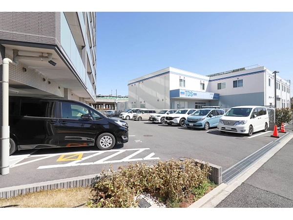 クレアホームズ南与野駅前 駐車場