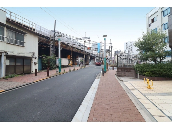 ハーモニーレジデンス日暮里 前面道路