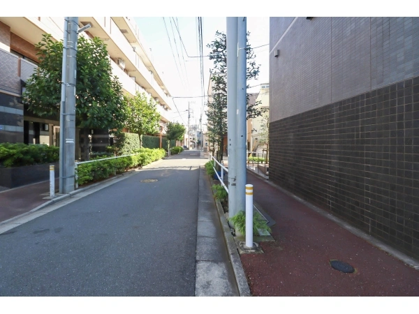 エルミタージュ板橋本町 前面道路