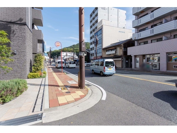 プレサンスロジェ池田五月山 前面道路