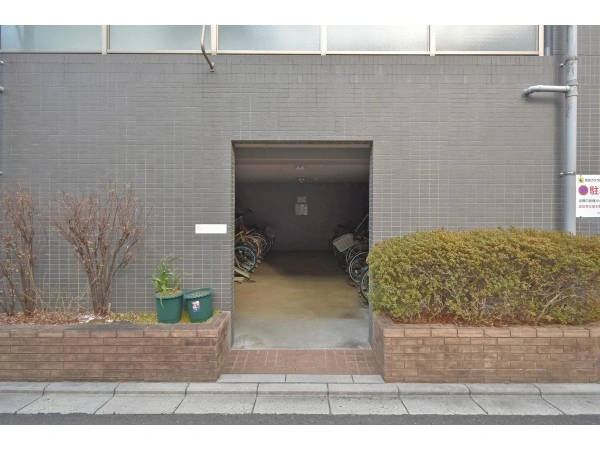 コンポーゼ河原町 駐輪場