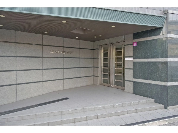 コンポーゼ河原町 エントランス