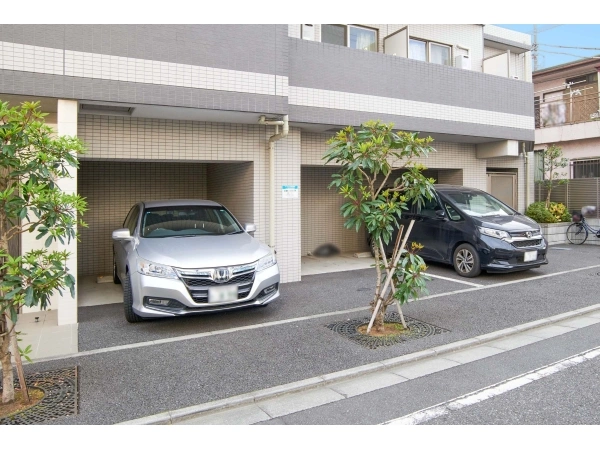 ヴォーガコルテ田端弐番館 駐車場