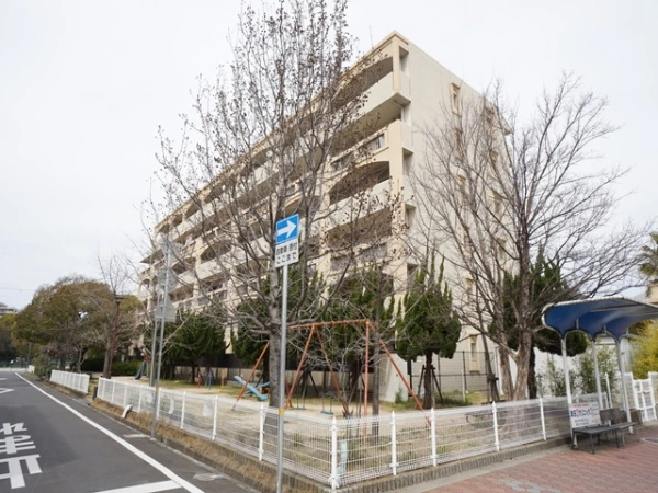 シャルマンフジエミュゼ甲子園 外観