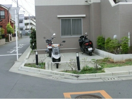 ダイアパレス茅ヶ崎ブリージア バイク置場