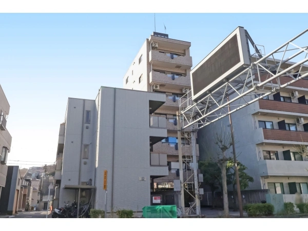 アール・ケープラザ三ツ沢 外観